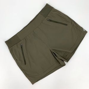 Eddie Bauer First Ascent Khaki Nylon Elastic Waist Shorts, 8